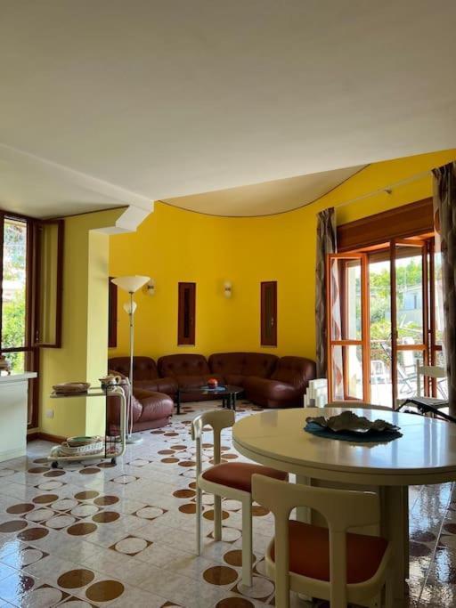 Villa Marika Фонтане Бианче Екстериор снимка